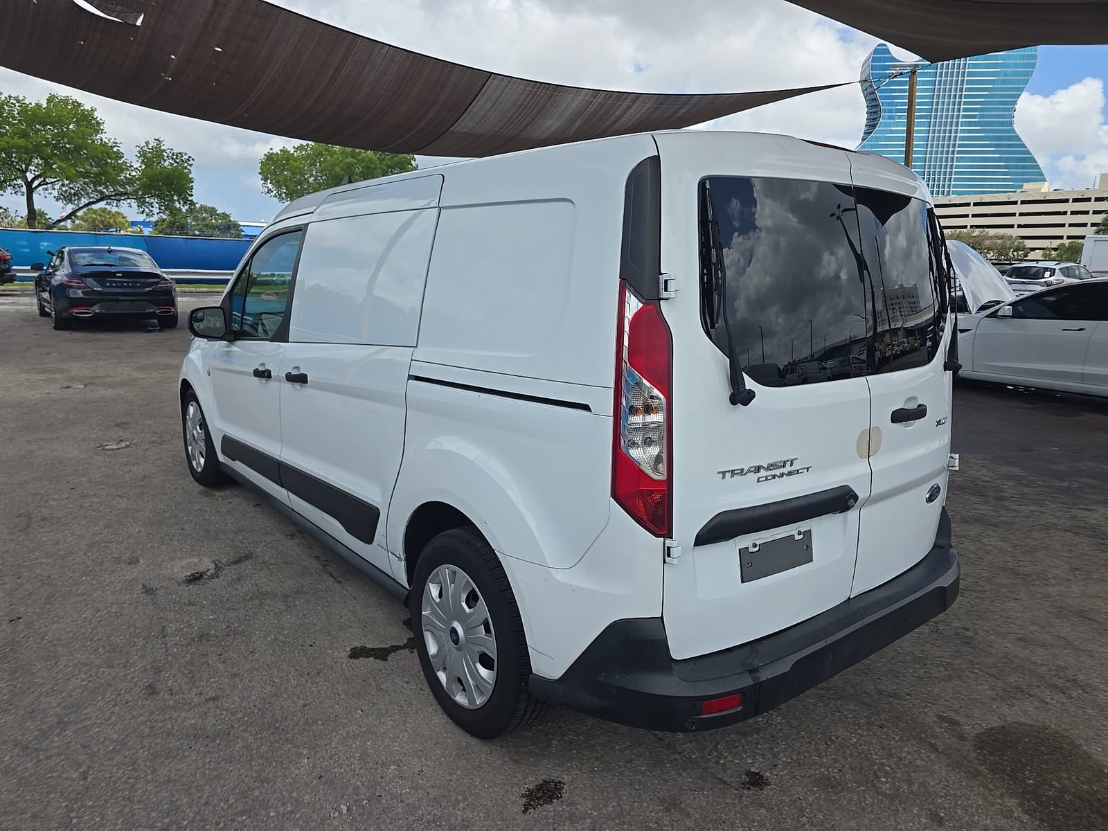 Used 2020 Ford Transit Connect XLT FWD image 7