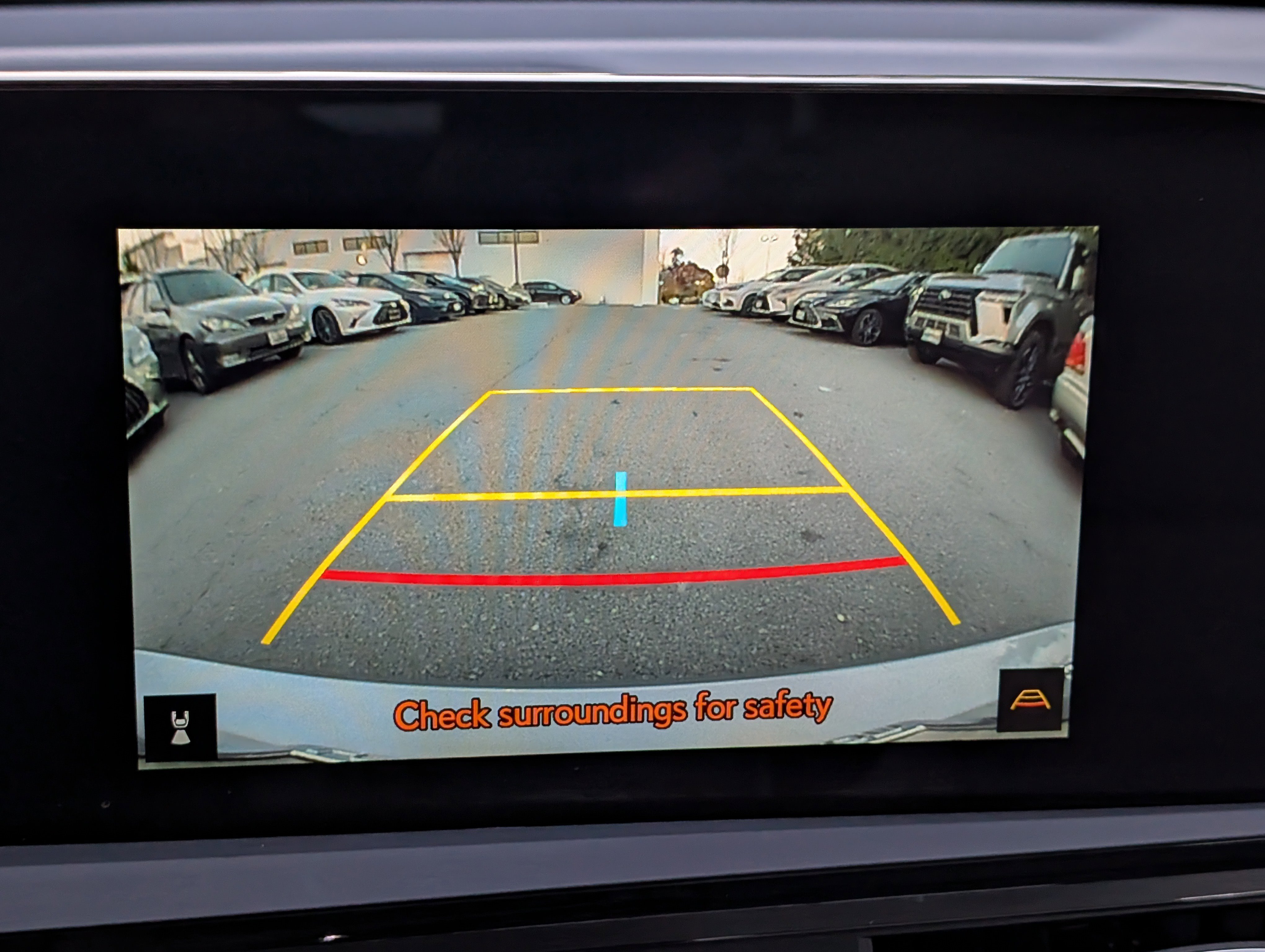 Certified 2025 Lexus ES 300h w/ Premium Package image 27