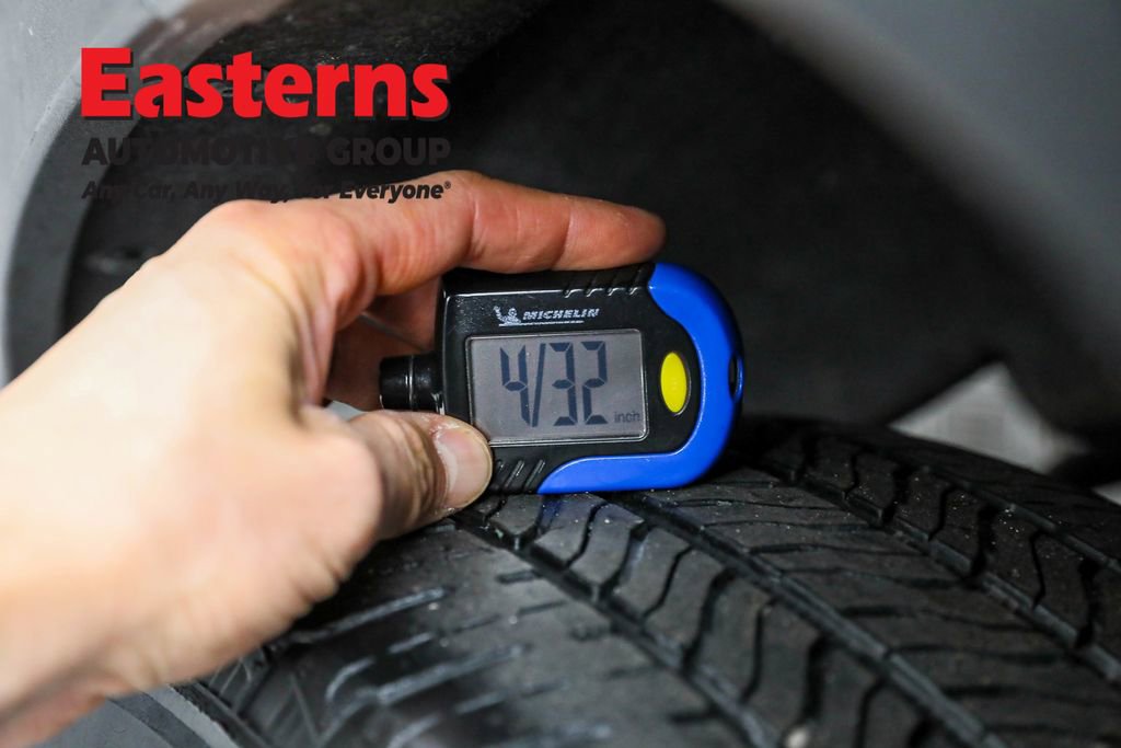 Used 2022 GMC Terrain SLE image 29