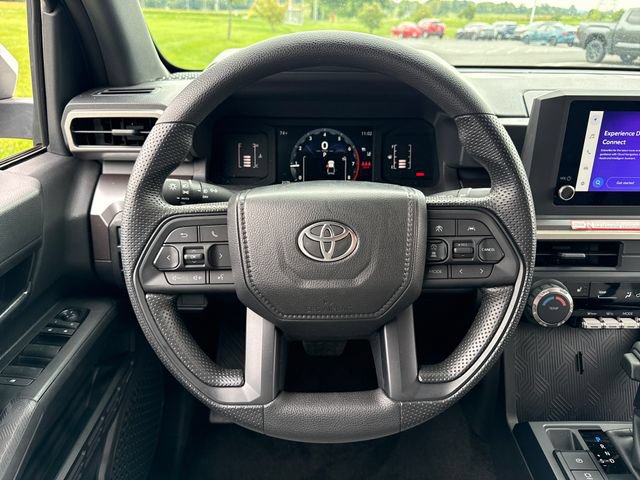 Certified 2025 Toyota Tacoma SR5 AWD/4WD image 25