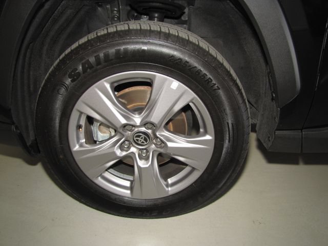 Used 2025 Toyota RAV4 XLE w/ Weather Package AWD/4WD image 26