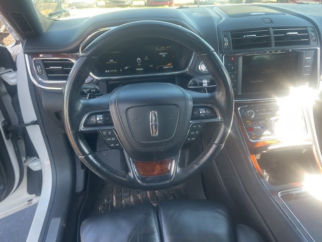 Used 2017 Lincoln Continental Reserve image 17