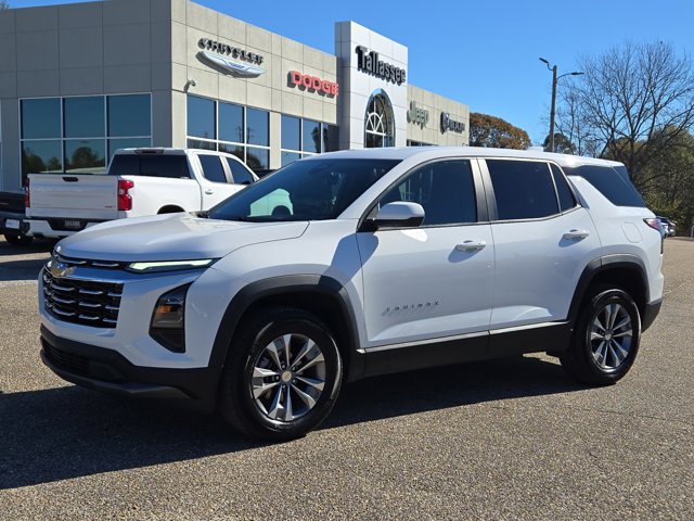 Used 2025 Chevrolet Equinox LT AWD/4WD image 1