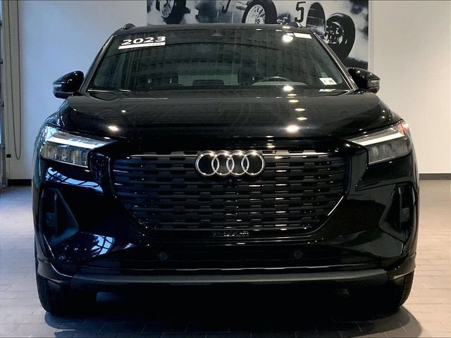 Used 2023 Audi Q4 e-tron Premium Plus w/ Premium Plus AWD/4WD image 8