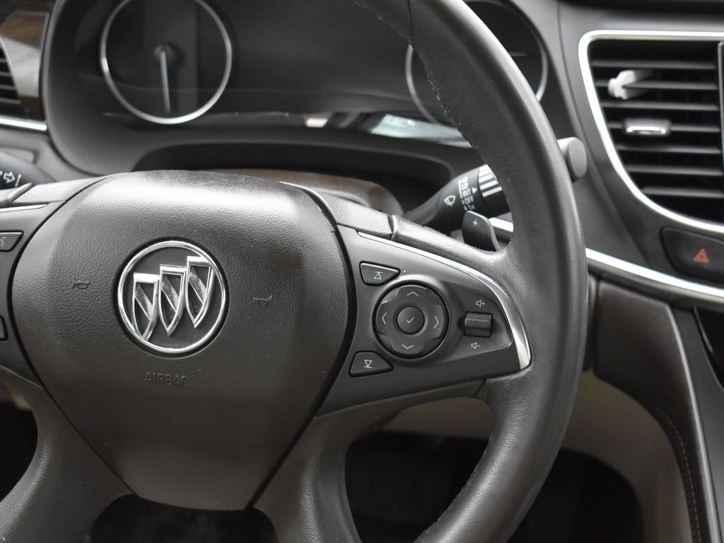 Used 2017 Buick LaCrosse Essence image 18