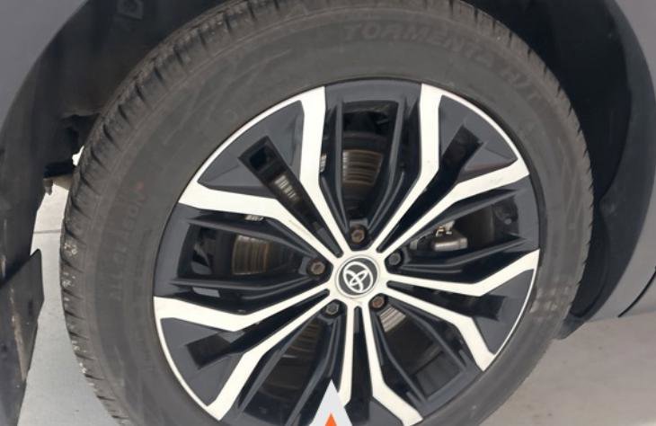 Used 2023 Toyota Crown XLE image 8