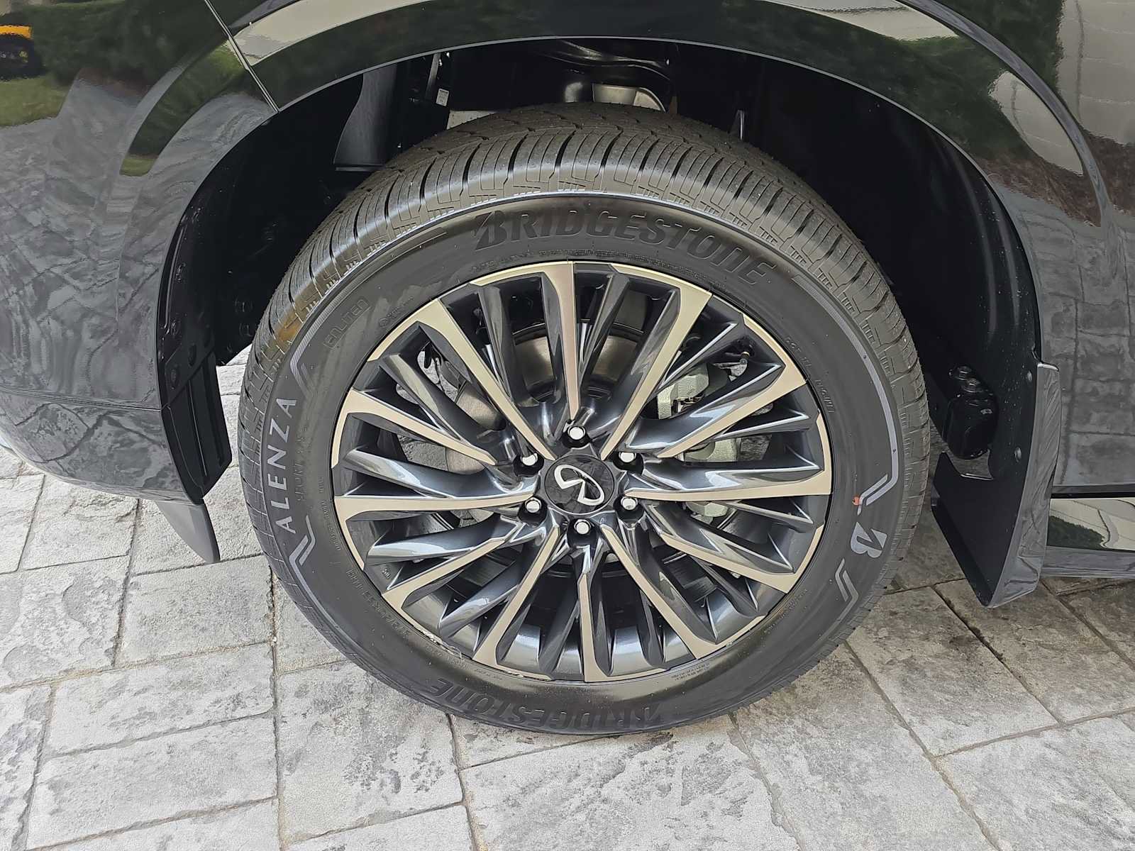 New 2026 INFINITI QX80 Autograph w/ Premium Cargo Package image 9