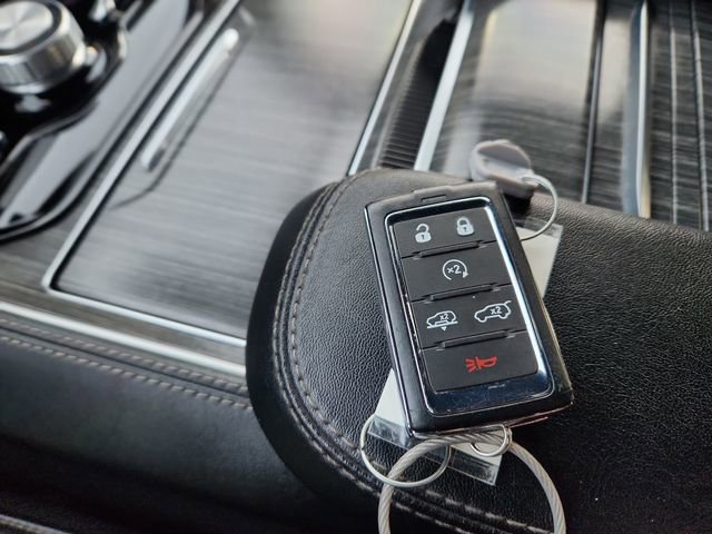 Used 2024 Jeep Wagoneer Series III image 49