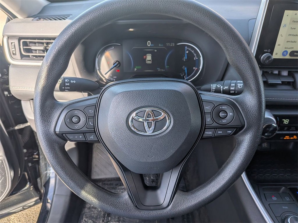 Used 2025 Toyota RAV4 XLE image 23