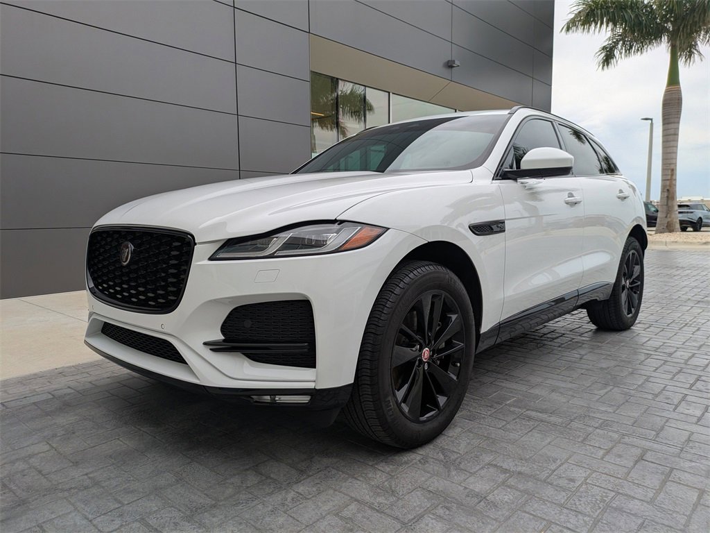 Used 2022 Jaguar F-PACE S image 8