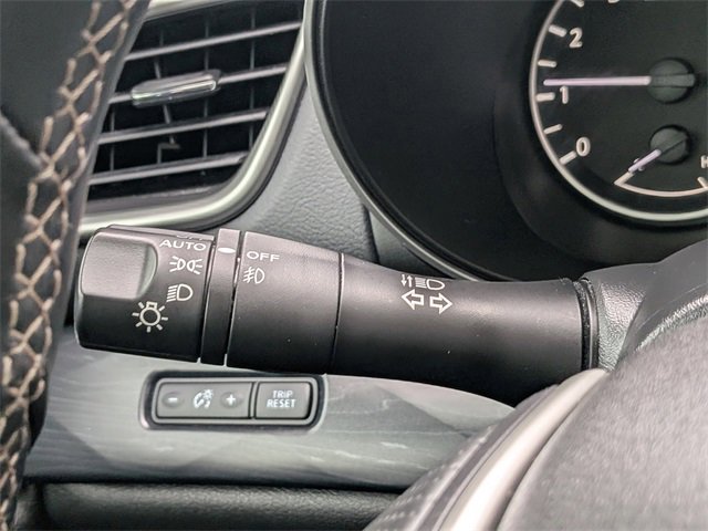 Used 2023 Nissan Maxima Platinum w/ Sport Mat Group image 27