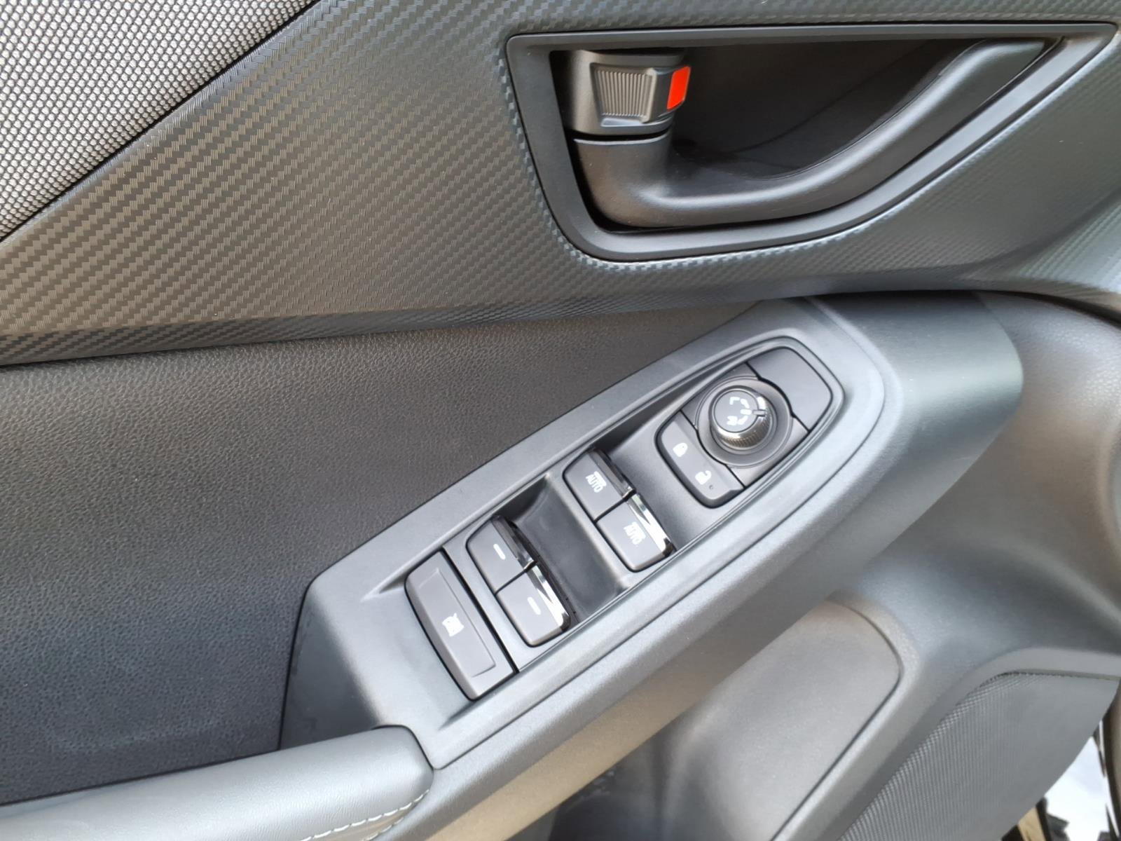 Certified 2025 Subaru Crosstrek 2.0i Premium image 7