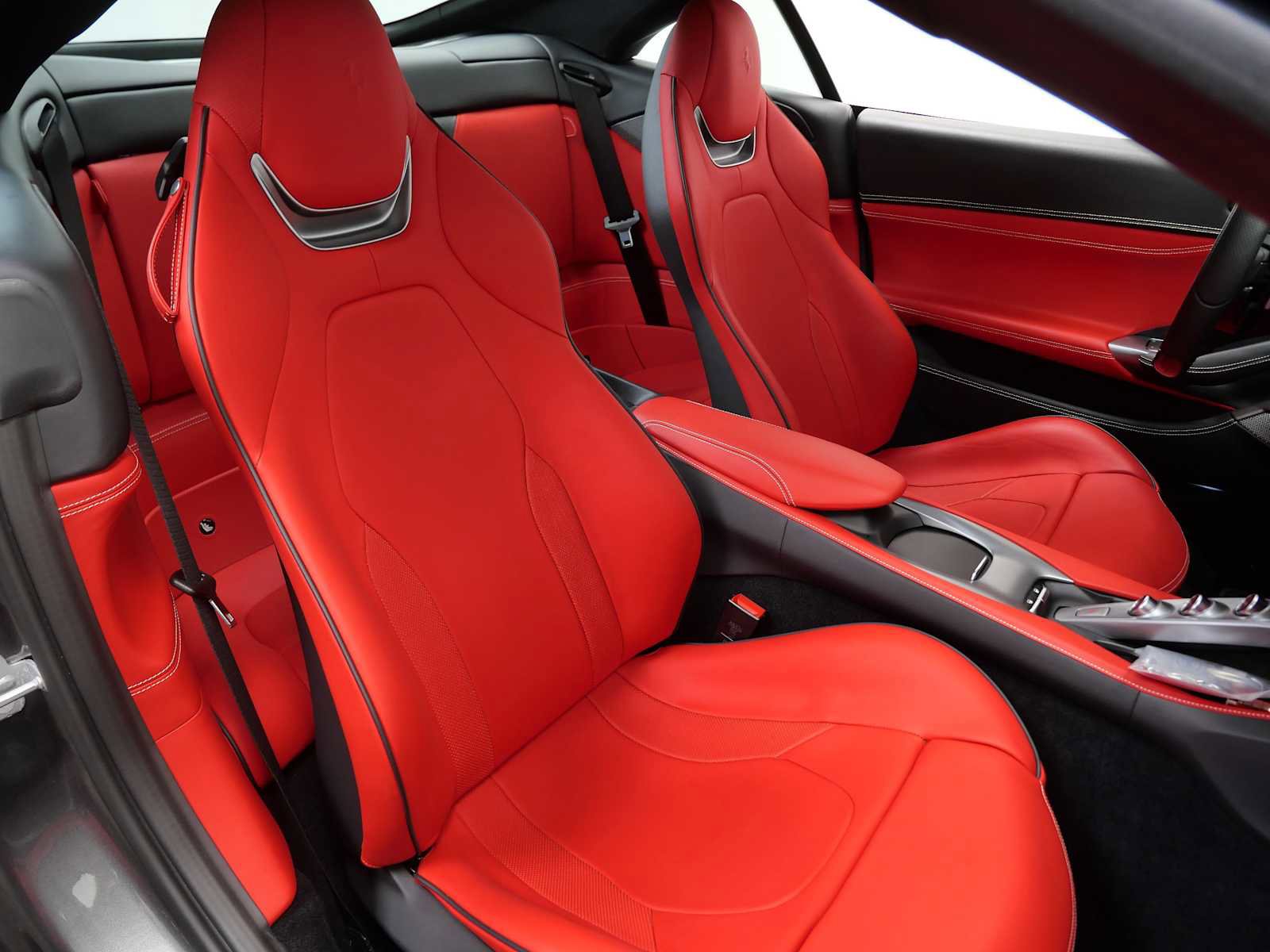 Certified 2023 Ferrari Portofino M image 14