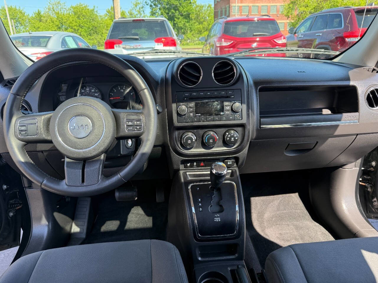 Used 2013 Jeep Patriot Latitude w/ Sun/Sound Group AWD/4WD image 12