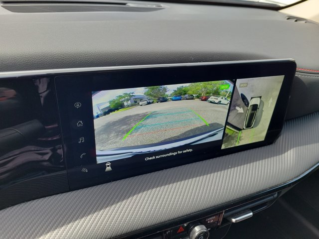 Used 2025 Nissan Kicks SR FWD image 28
