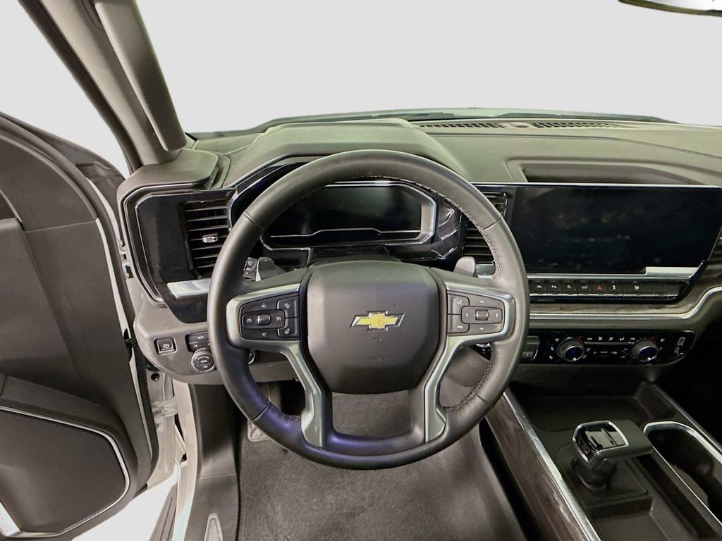 Used 2024 Chevrolet Silverado 1500 LTZ w/ LPO, Dark Essentials Package AWD/4WD image 10