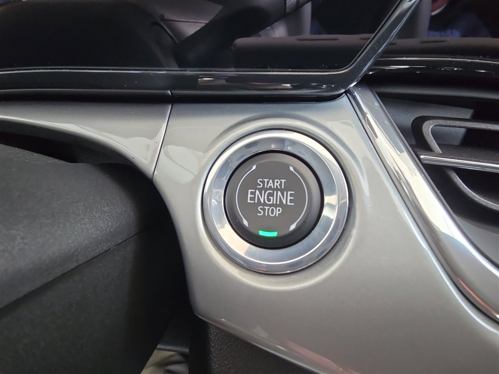 New 2025 Chevrolet Trax LT w/ LT Convenience Package image 16