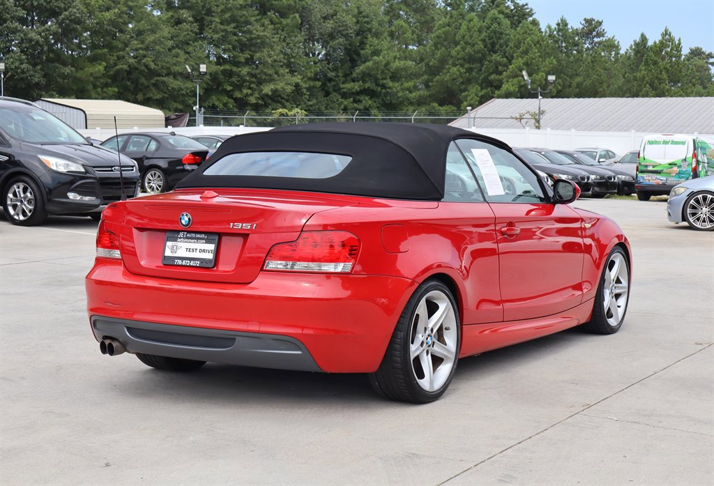 Used 2011 BMW 135i Convertible RWD image 13