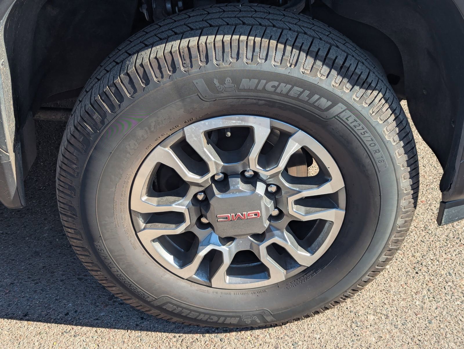 Used 2024 GMC Sierra 2500 SLT w/ SLT Premium Package image 5