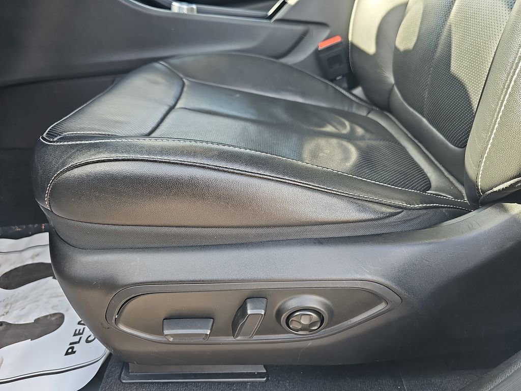 Used 2022 Jeep Grand Cherokee Limited 4xe w/ Luxury Tech Group II image 33