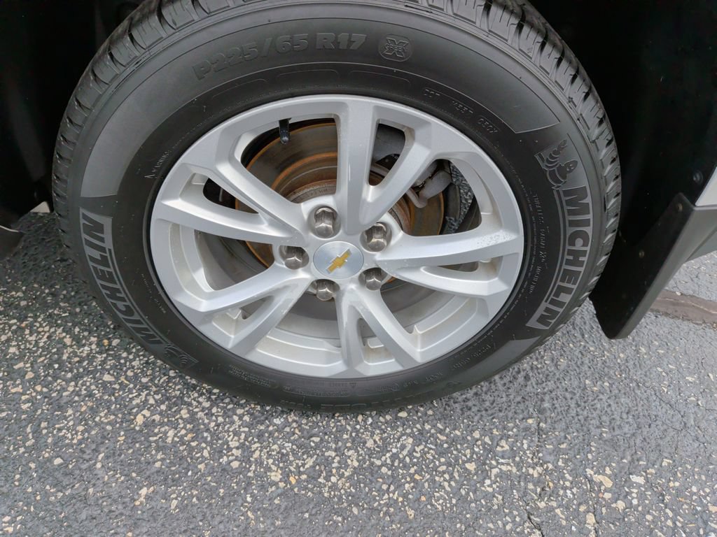 Used 2017 Chevrolet Equinox LT w/ Convenience Package AWD/4WD image 28