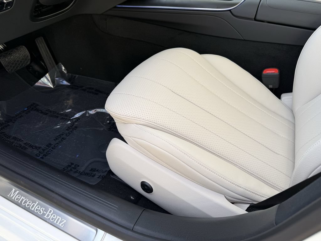 New 2026 Mercedes-Benz E 350 4MATIC Sedan image 14