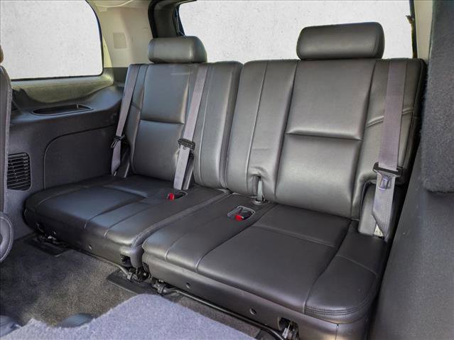 Used 2013 Cadillac Escalade Premium RWD image 21