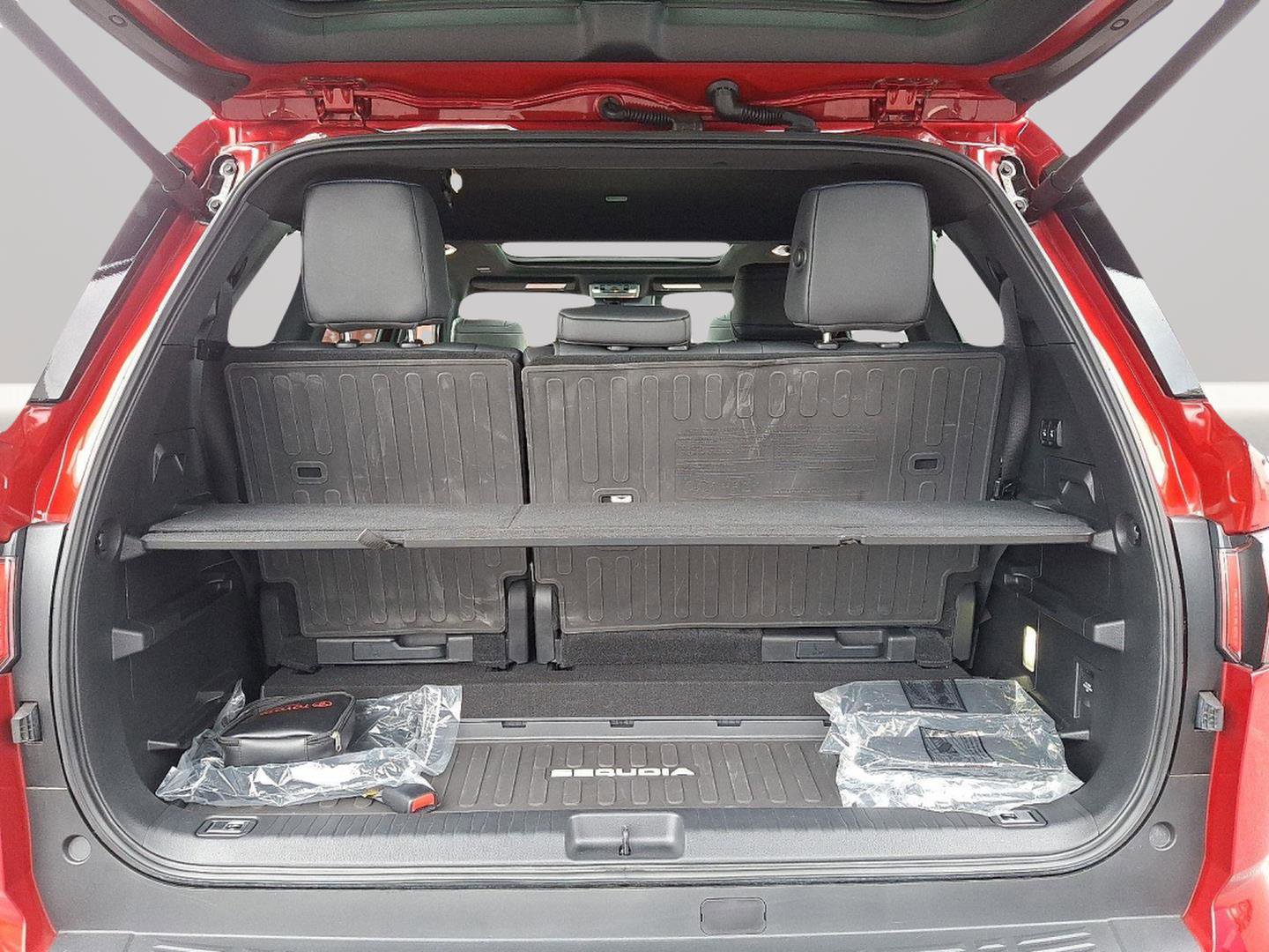Used 2024 Toyota Sequoia Platinum image 27