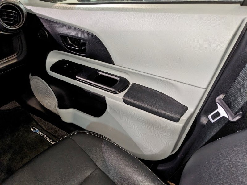 Used 2012 Toyota Prius C One image 33