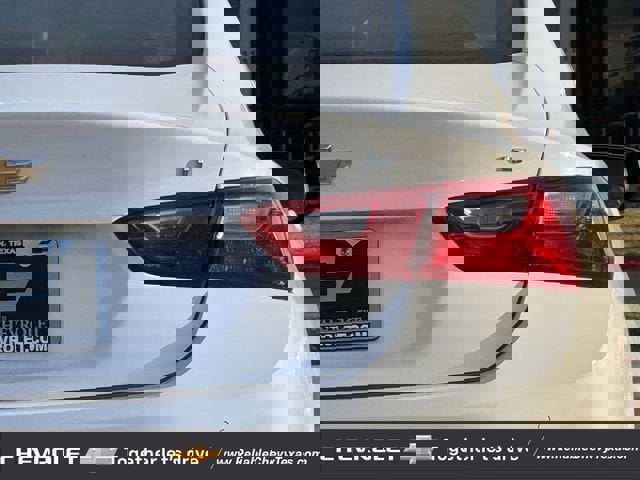 Used 2024 Chevrolet Malibu LT image 8