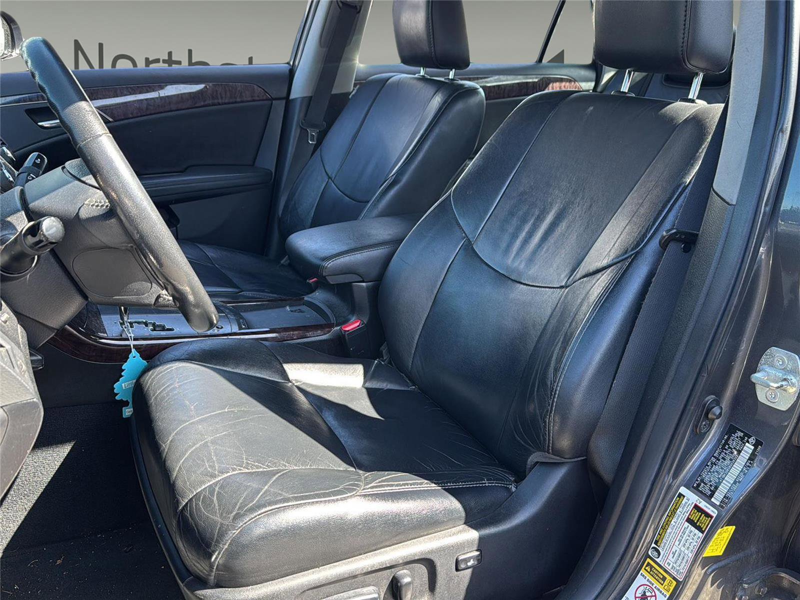 Used 2011 Toyota Avalon FWD image 10