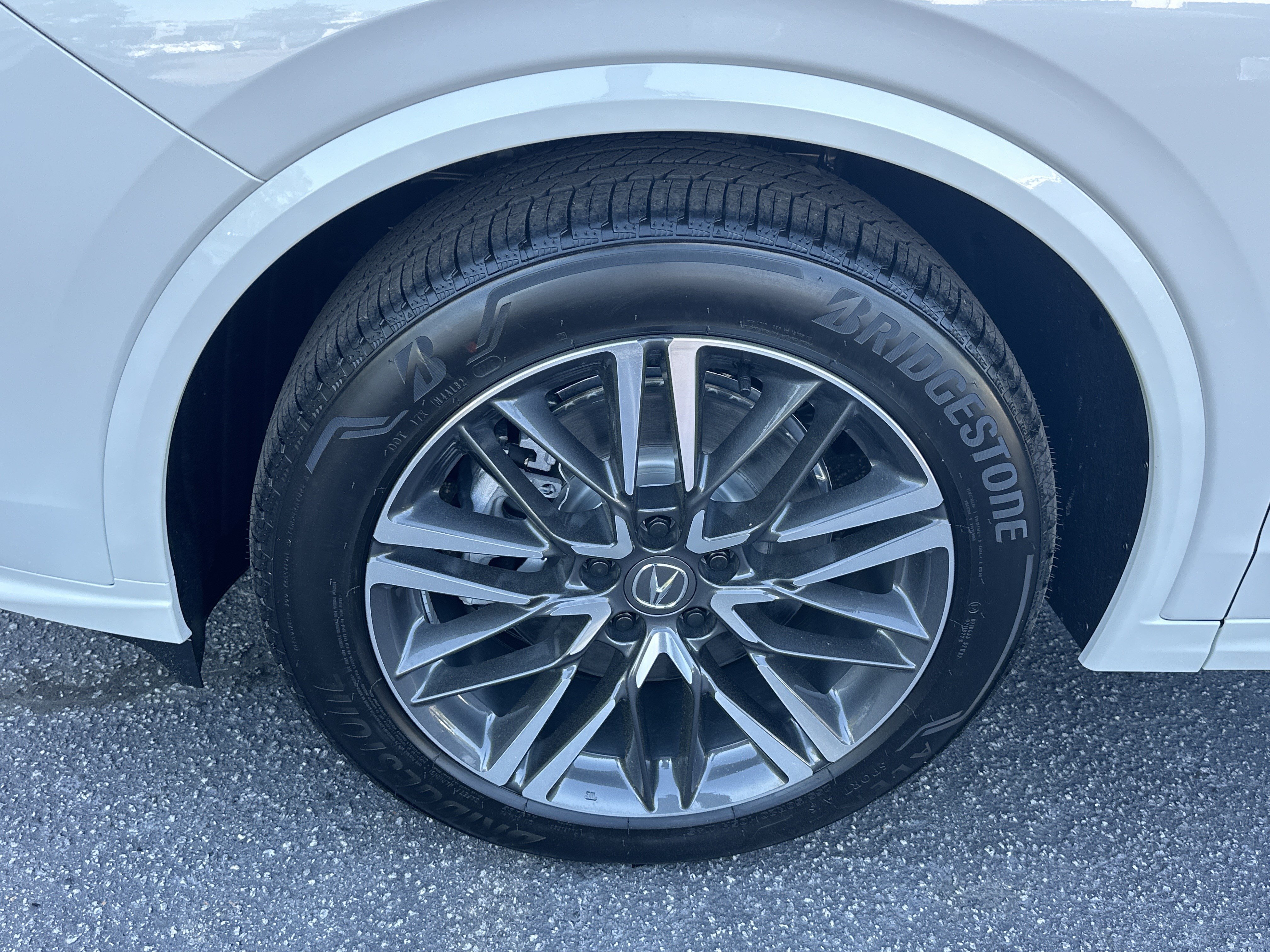 New 2026 Acura MDX w/ Advance Package AWD/4WD image 11