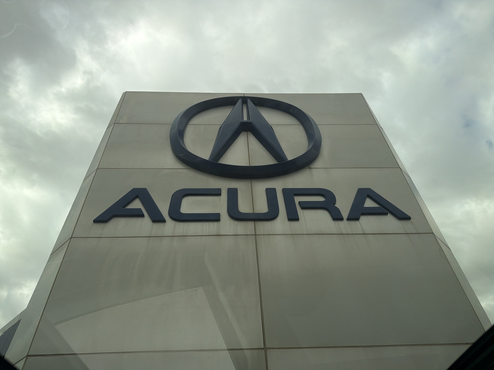 Certified 2024 Acura MDX w/ Advance Package AWD/4WD image 2