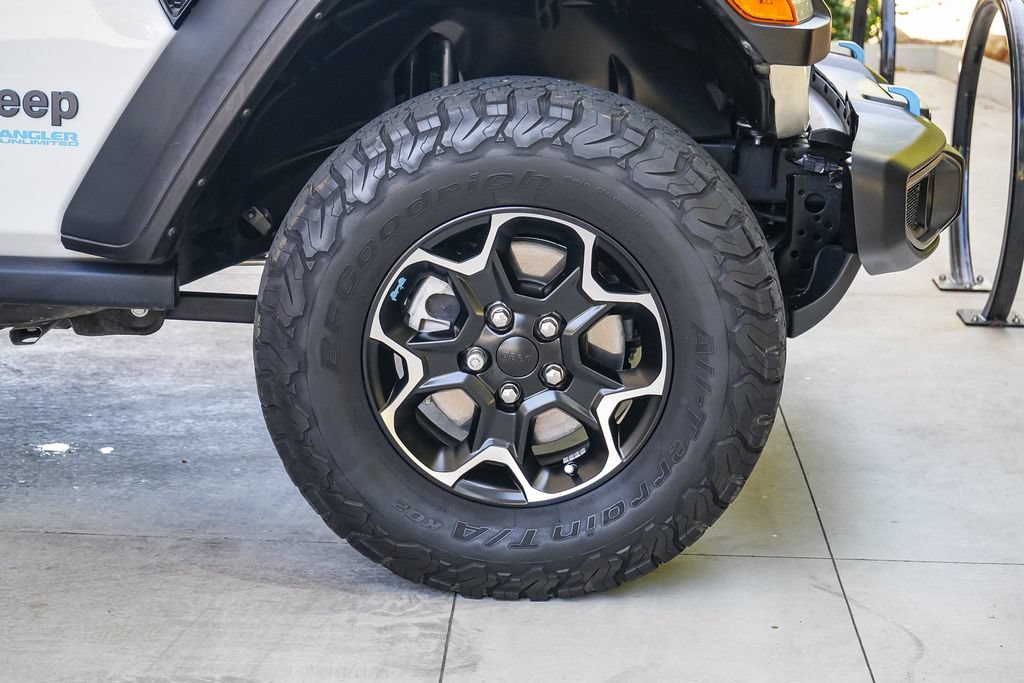 Used 2022 Jeep Wrangler Unlimited Rubicon 4xe w/ Cold Weather Group AWD/4WD image 10