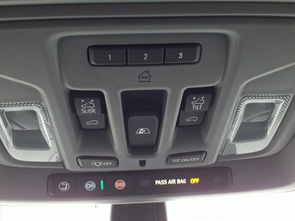 Certified 2022 Chevrolet Silverado 1500 LTZ w/ LTZ Convenience Package II image 39