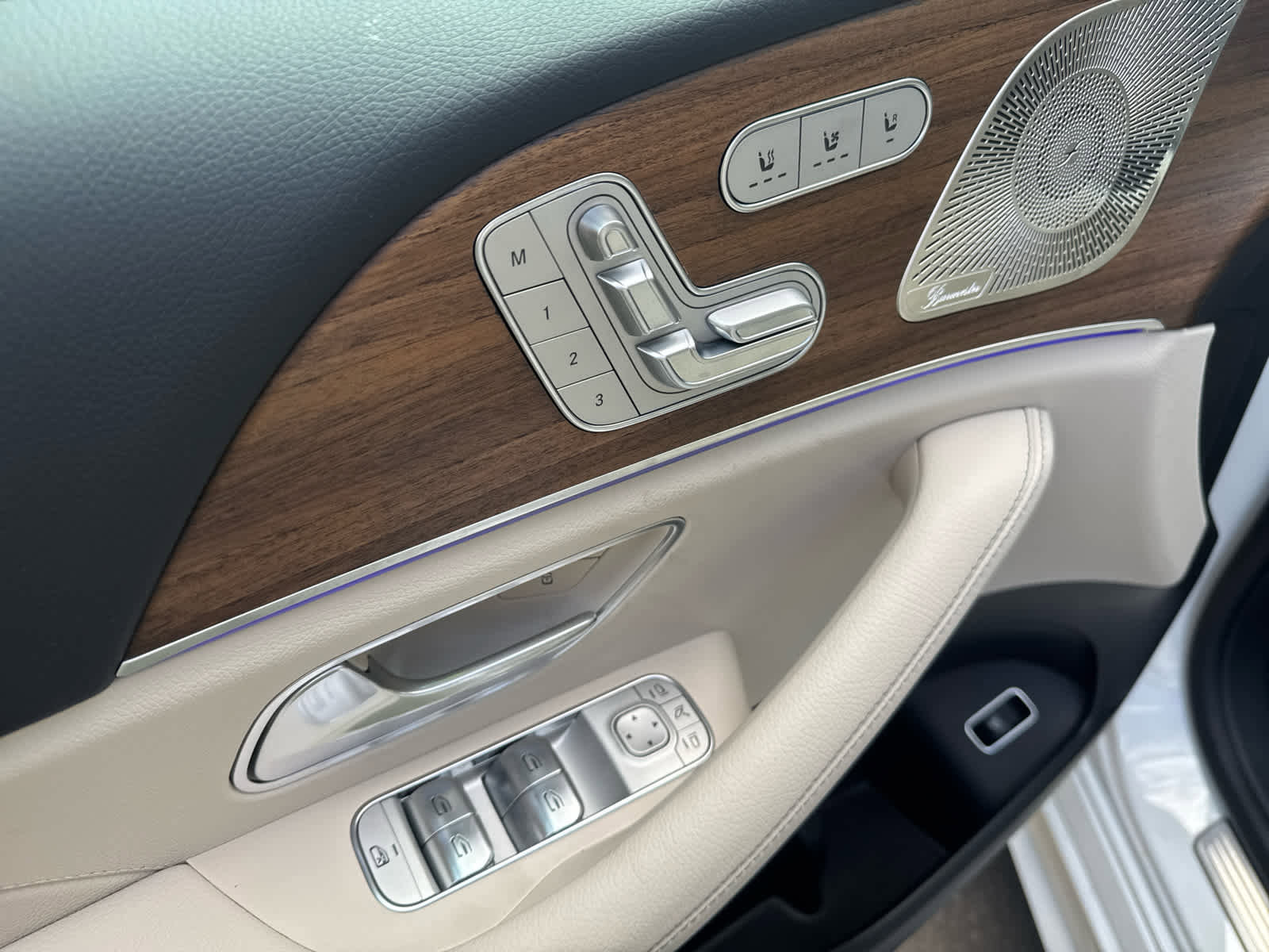 New 2026 Mercedes-Benz GLE 450 4MATIC image 11