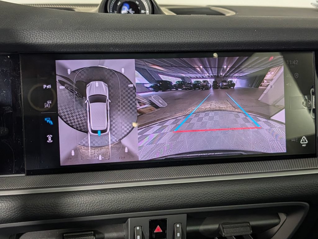 New 2026 Porsche Cayenne AWD/4WD image 32