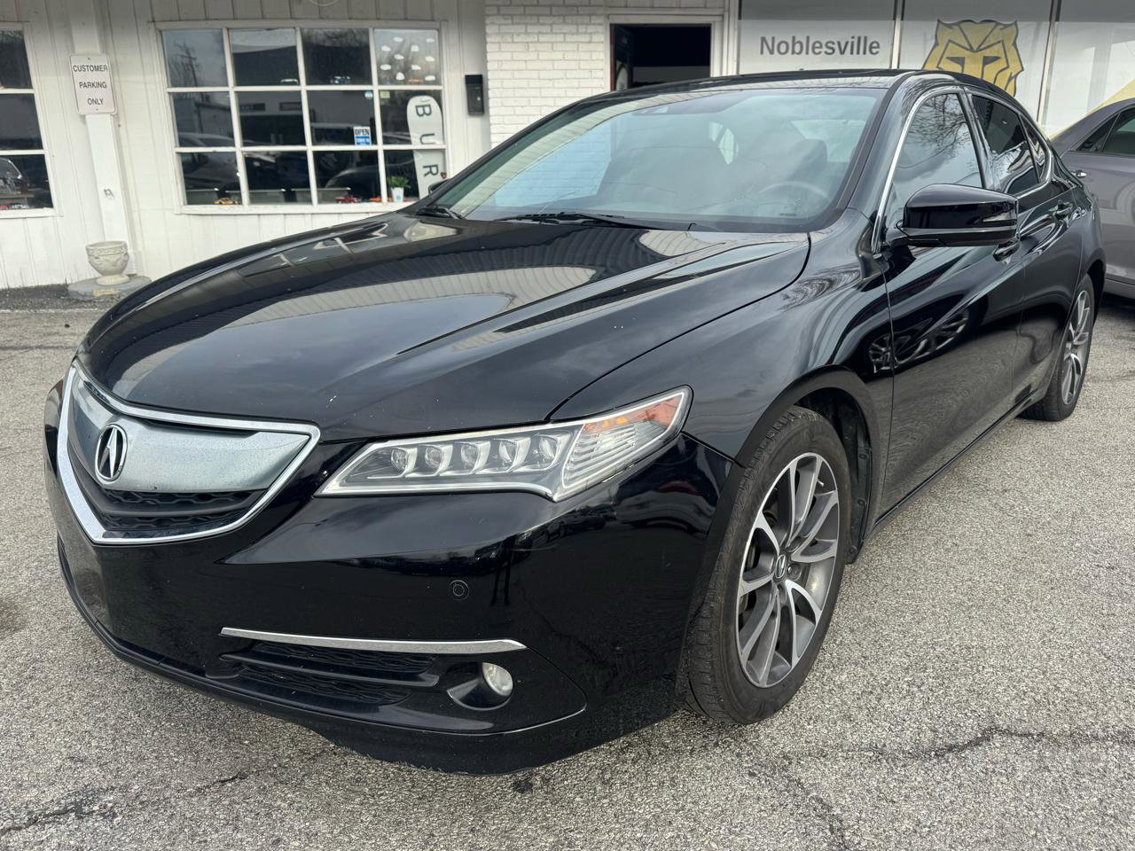 Used 2015 Acura TLX V6 SH-AWD w/ Advance Package image 2