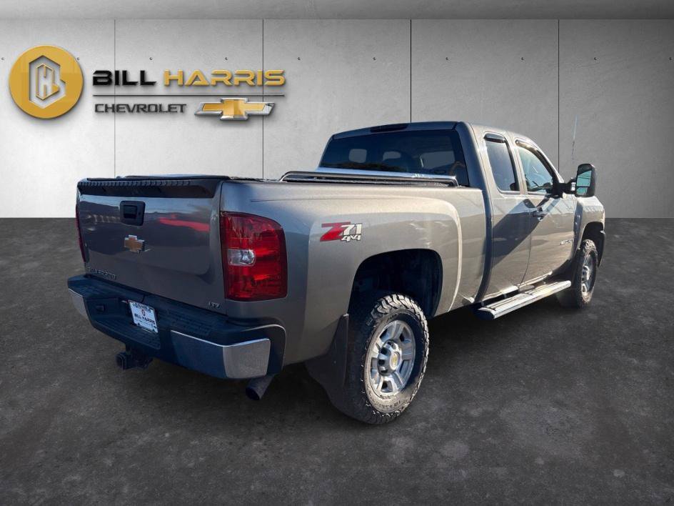 Used 2007 Chevrolet Silverado 2500 LTZ w/ Suspension Package, Off-Road AWD/4WD image 6