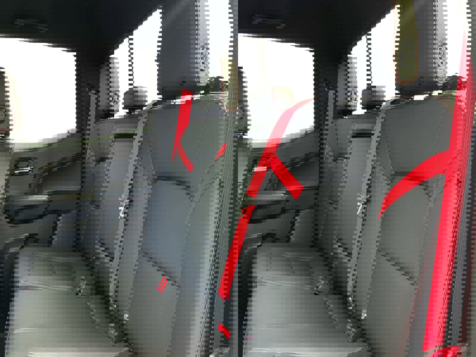 Used 2023 Chevrolet Colorado Z71 w/ Z71 Convenience Package 2 image 11