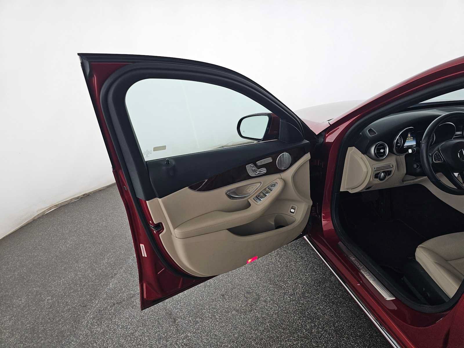 Used 2018 Mercedes-Benz C 300 Sedan image 19