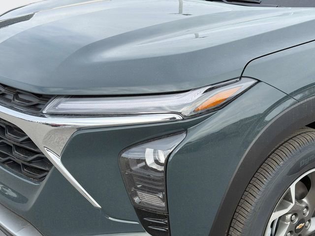 New 2026 Chevrolet Trax LT w/ Driver Confidence Package image 9