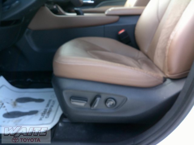 Used 2024 Toyota Grand Highlander AWD Hybrid image 26