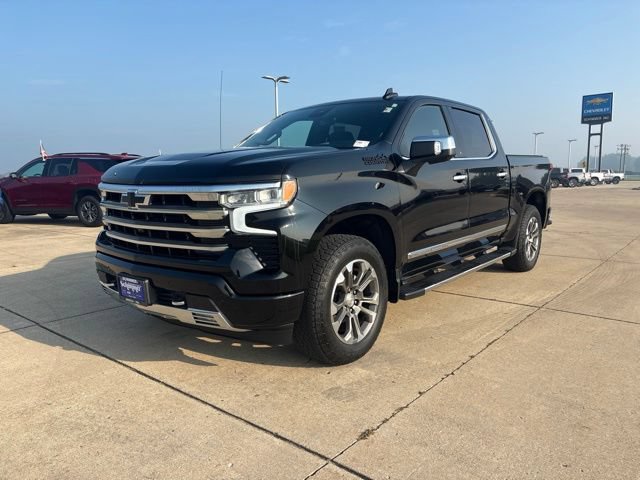 Used 2024 Chevrolet Silverado 1500 High Country w/ Technology Package AWD/4WD image 4