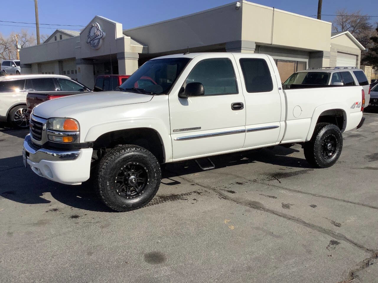 Used 2003 GMC Sierra 2500 SLE w/ Skid Plate Package image 23