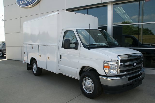 New 2026 Ford E-350 and Econoline 350 Super Duty w/ Power Equipment Group image 7