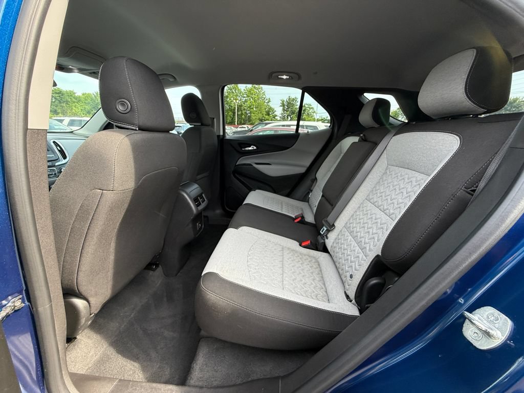 Used 2023 Chevrolet Equinox LS w/ LS Convenience Package FWD image 21