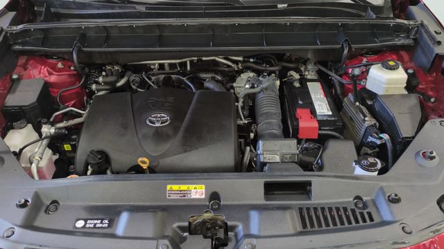 Used 2021 Toyota Highlander XSE AWD/4WD image 35