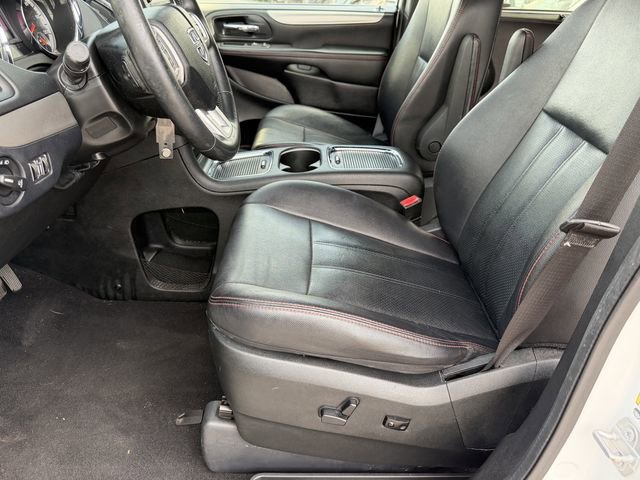 Used 2019 Dodge Grand Caravan GT image 16