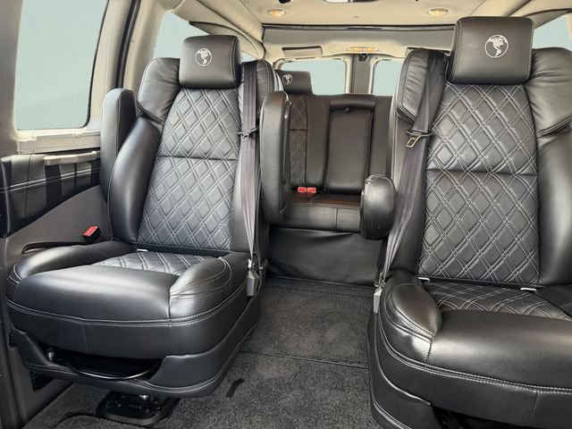 Used 2021 Chevrolet Express 2500 RWD image 22